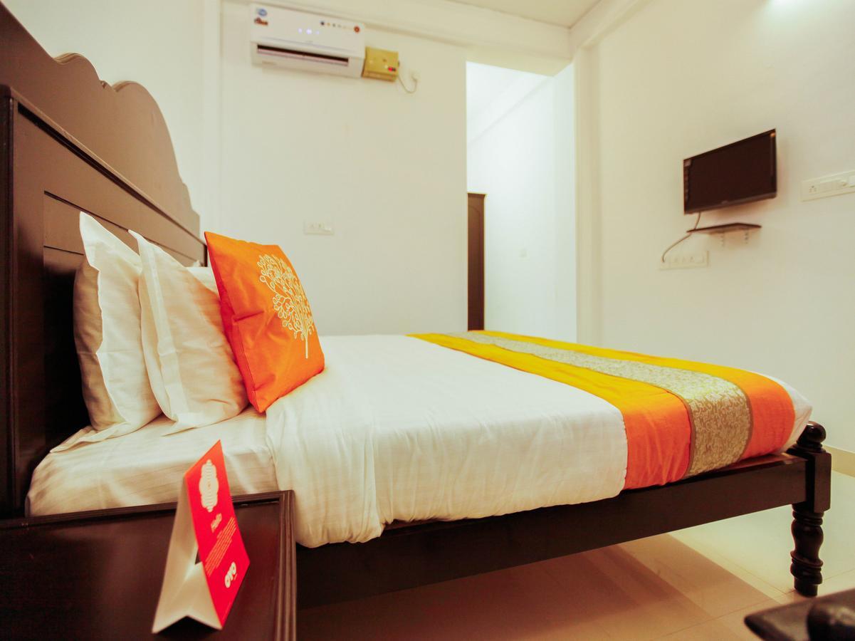 Oyo 4867 Royal Homes Alappuzha Eksteriør bilde